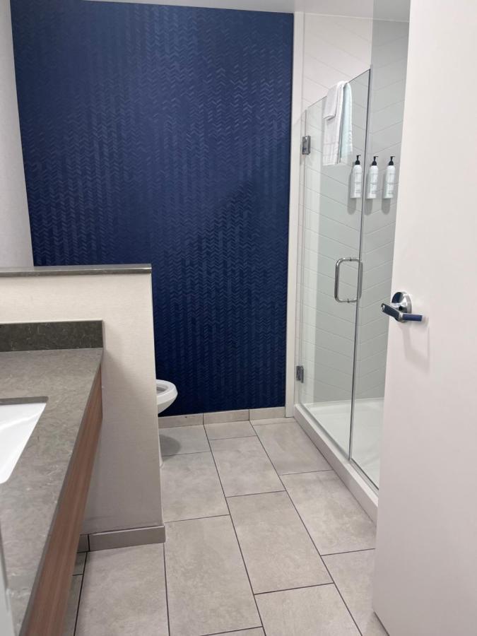 Fairfield Inn & Suites By Marriott Oskaloosa Buitenkant foto