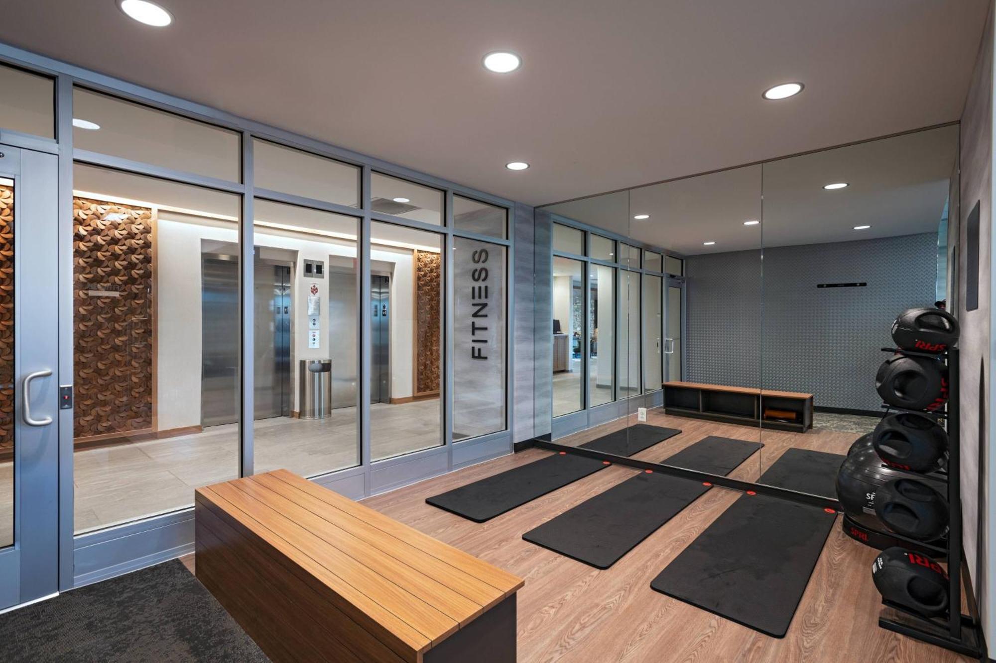 Fairfield Inn & Suites By Marriott Oskaloosa Buitenkant foto